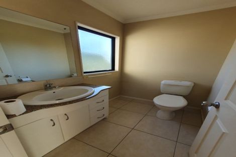 Photo of property in 14 Shankill Place, East Tamaki, Auckland, 2013