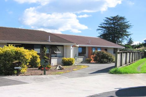 Photo of property in 8a Snell Place, Pakuranga, Auckland, 2010
