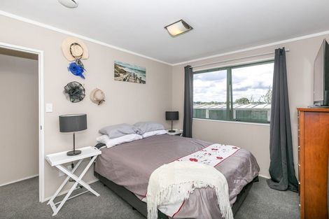 Photo of property in 43 Baverstock Road, Nawton, Hamilton, 3200