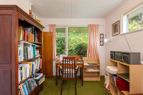 Photo of property in 44 Acheron Road, Paremata, Porirua, 5026