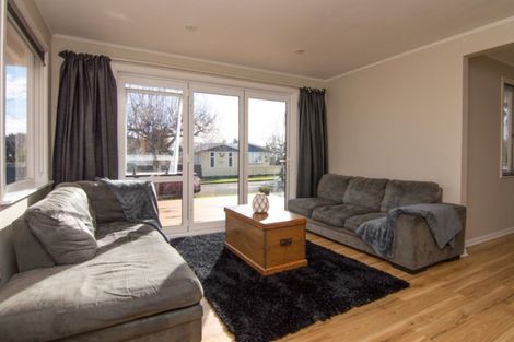 Photo of property in 45 Tararua Terrace, Cloverlea, Palmerston North, 4412