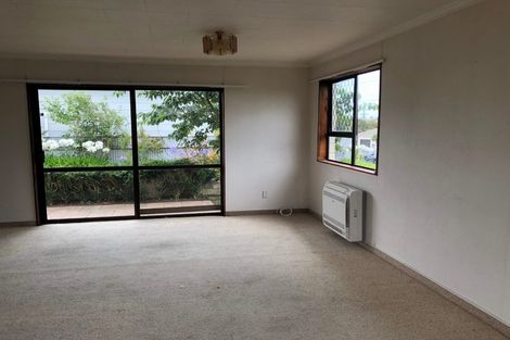 Photo of property in 33 Lupin Road, Otaki, 5512