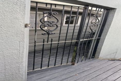 Photo of property in 109a Mokoia Road, Birkenhead, Auckland, 0626