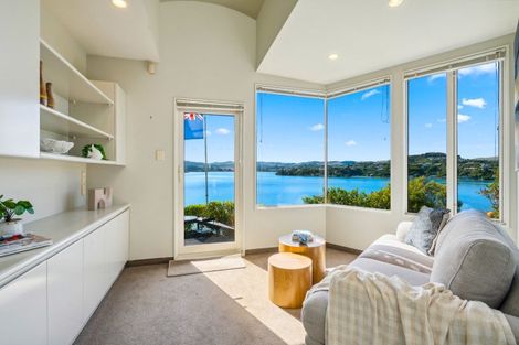 Photo of property in 26a Mana View Road, Paremata, Porirua, 5026