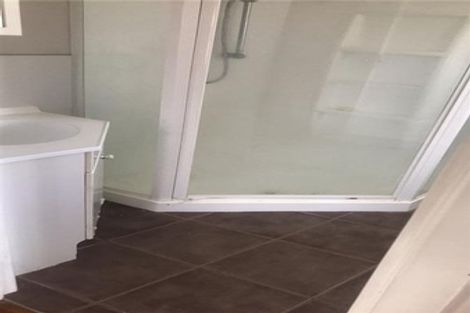 Photo of property in 17 Bowater Place, Manurewa, Auckland, 2102