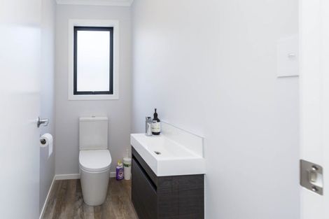 Photo of property in 27 Reakes Crescent, Wallaceville, Upper Hutt, 5018