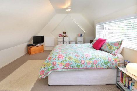 Photo of property in 51 Maygrove Drive, Orewa, 0931