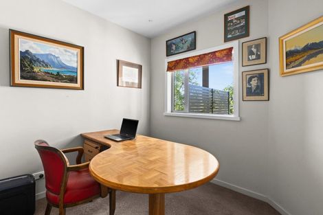 Photo of property in 14 Spur Road, Havelock North, 4130