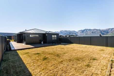 Photo of property in 133 Burdon Loop, Lake Hawea, 9382