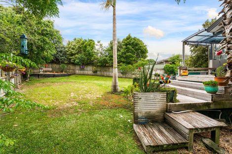 Photo of property in 27 Sturm Avenue, Massey, Auckland, 0614