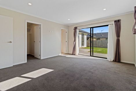 Photo of property in 16 Faber Place, Rototuna North, Hamilton, 3210