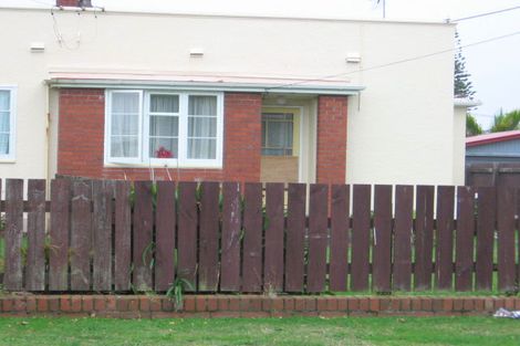 Photo of property in 6 Pirie Crescent, Moera, Lower Hutt, 5010