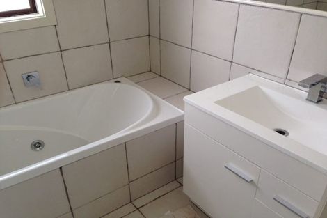 Photo of property in 30 Friedlanders Road, Manurewa, Auckland, 2102