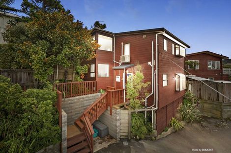 Photo of property in 84 Raroa Road, Kelburn, Wellington, 6012