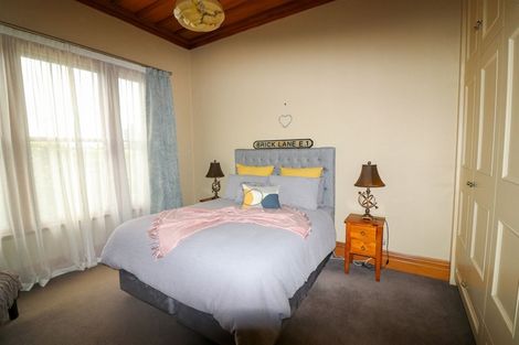 Photo of property in 12a Dublin Street, Dannevirke, 4930