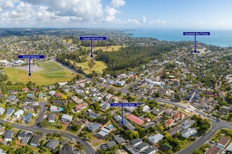 Photo of property in 2/218 East Coast Road, Forrest Hill, Auckland, 0620