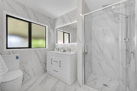 Photo of property in 10 Umu Place, Mangere, Auckland, 2022