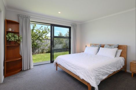 Photo of property in 14 Thomas Way, Brightwater, 7022