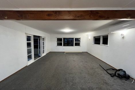 Photo of property in 20 Ribblesdale Road, Henderson, Auckland, 0612