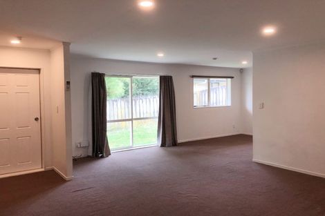 Photo of property in 36 Liddesdale Place, Papakura, 2110