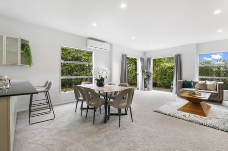 Photo of property in 5/40 Scarlet Oak Drive, Schnapper Rock, Auckland, 0632