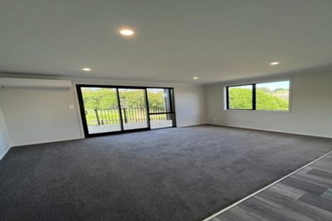 Photo of property in 10 Wrybill Way, Welcome Bay, Tauranga, 3112