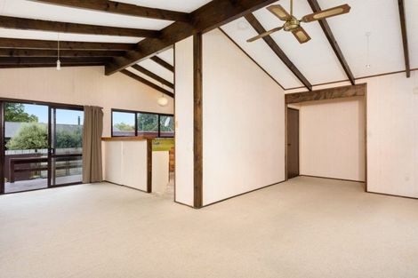 Photo of property in 12 Bishoprick Crescent, Te Puke, 3119