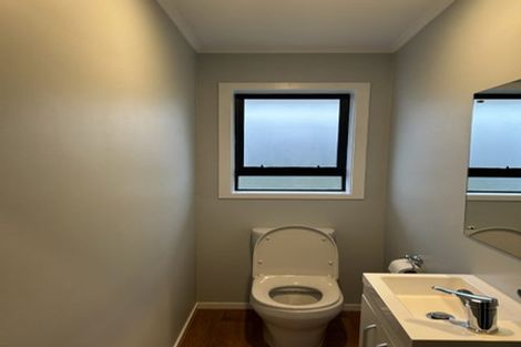 Photo of property in 5 Colorado Grove, Brooklyn, Wellington, 6021