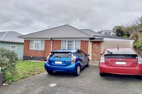 Photo of property in 27 Rotoiti Street, Johnsonville, Wellington, 6037