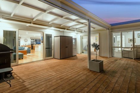 Photo of property in 86 Omokoroa Road, Omokoroa, 3114