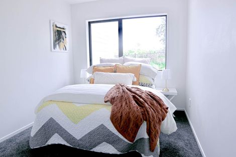 Photo of property in 27 Korokio Lane, Henderson, Auckland, 0612