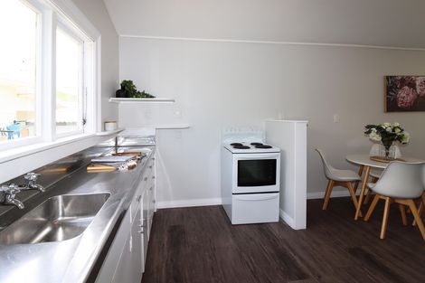 Photo of property in 276 High Street South, Carterton, 5713