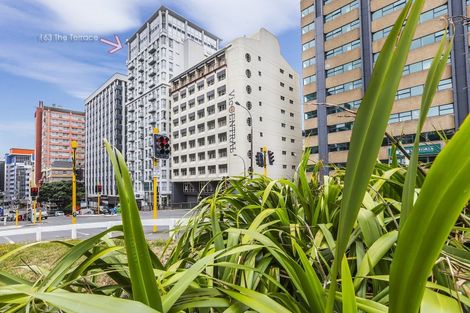 Photo of property in Terrace Heights Apartments, 2e/163 The Terrace, Wellington Central, Wellington, 6011