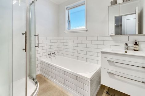 Photo of property in 61 Martin Street, Utuhina, Rotorua, 3015