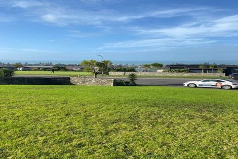 Photo of property in 28 Manhattan Rise, Orewa, 0931