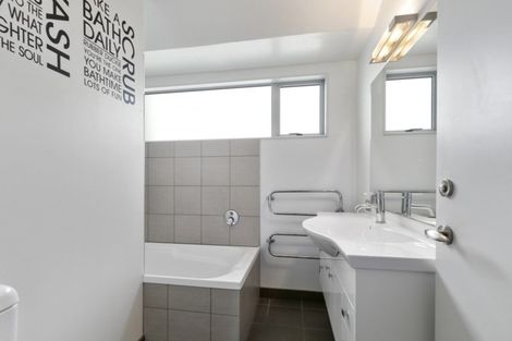 Photo of property in 1a/10 Park Avenue, Epuni, Lower Hutt, 5011