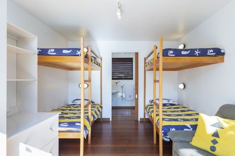 Photo of property in 32 The Southern Isle, Omaha, 0986