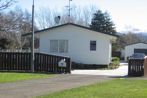 Photo of property in 45 Fisher Place, Carterton, 5713