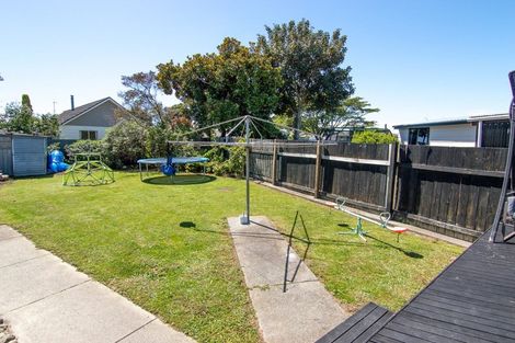 Photo of property in 8 Newton Place, Westbrook, Palmerston North, 4412