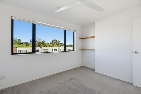 Photo of property in 138b Tiriwa Drive, Massey, Auckland, 0614