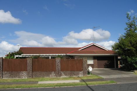 Photo of property in 10 Olena Avenue, Sunnyhills, Auckland, 2010