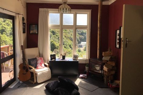 Photo of property in 33 Kiwi Street, Saint Leonards, Dunedin, 9022