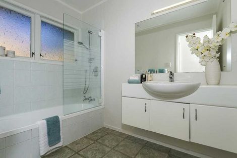 Photo of property in 56 Wyoming Avenue, Murrays Bay, Auckland, 0630