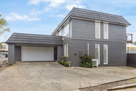 Photo of property in 14 Indus Place, Half Moon Bay, Auckland, 2012