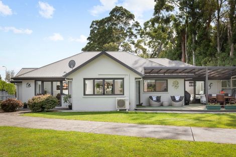 Photo of property in 10 Bransley Grove, Katikati, 3129