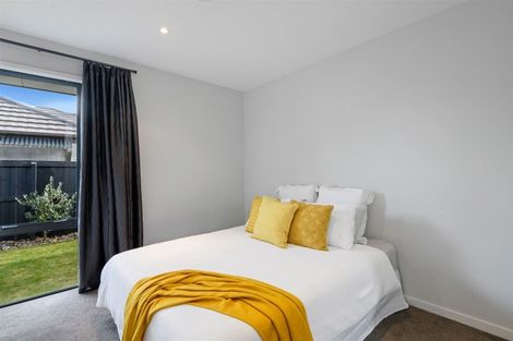 Photo of property in 98 Broadhaven Avenue, Parklands, Christchurch, 8083