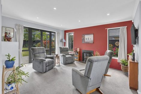 Photo of property in 5 Rooney Place, Aidanfield, Christchurch, 8025