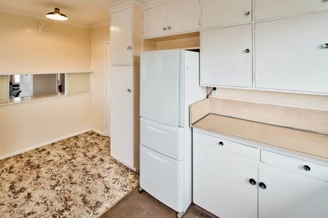 Photo of property in 10 Walker Avenue, Paremata, Porirua, 5026