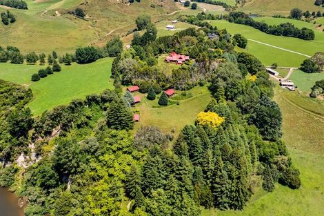 Photo of property in 505 Aorere Road, Ararata, Eltham, 4399