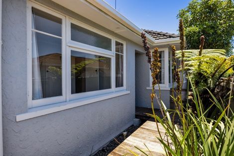 Photo of property in 1/9 Tarahua Road, Vogeltown, New Plymouth, 4310